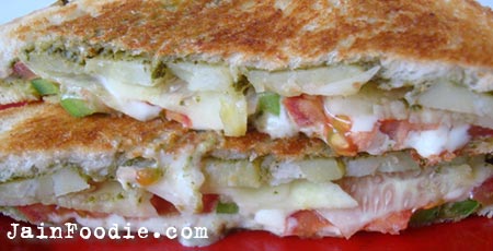 Jain Mumbai Vegetable Sandwich